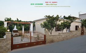 Anna 'S House - Garden Cottage In Kissamos